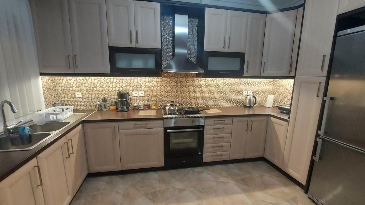 Vanas Apartment Artemida  Exterior photo